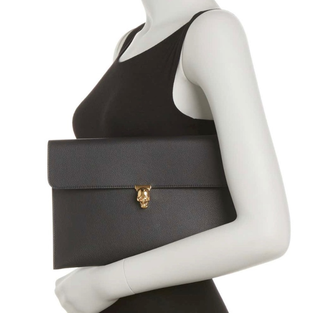 Alexander McQueen skull clutch new in box